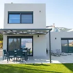 فيلة Luxury Akti
